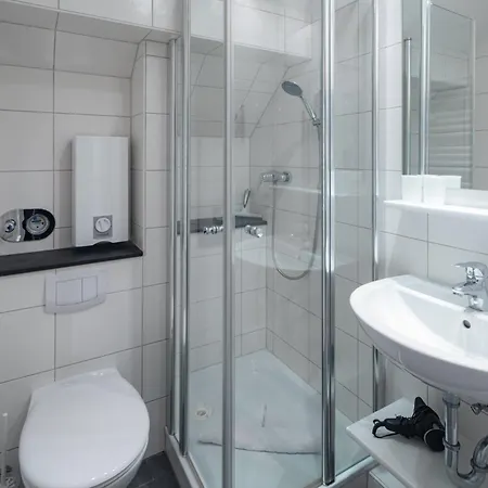 Haus Bielefeld 28 アパート *